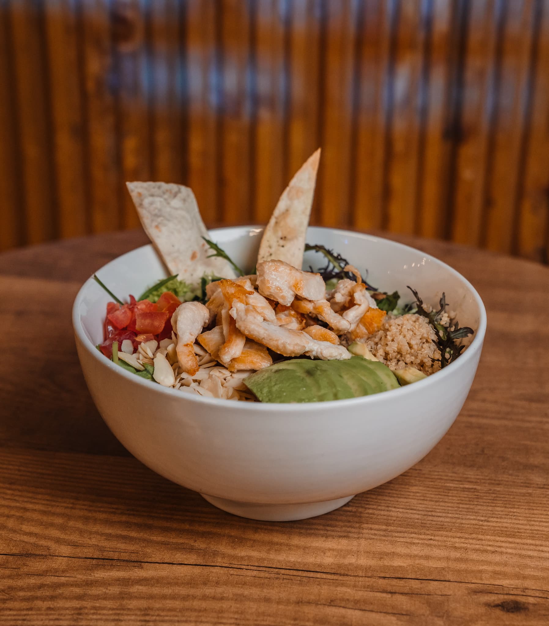 Ensalada Tabulé De Quinoa Pollo Grillado